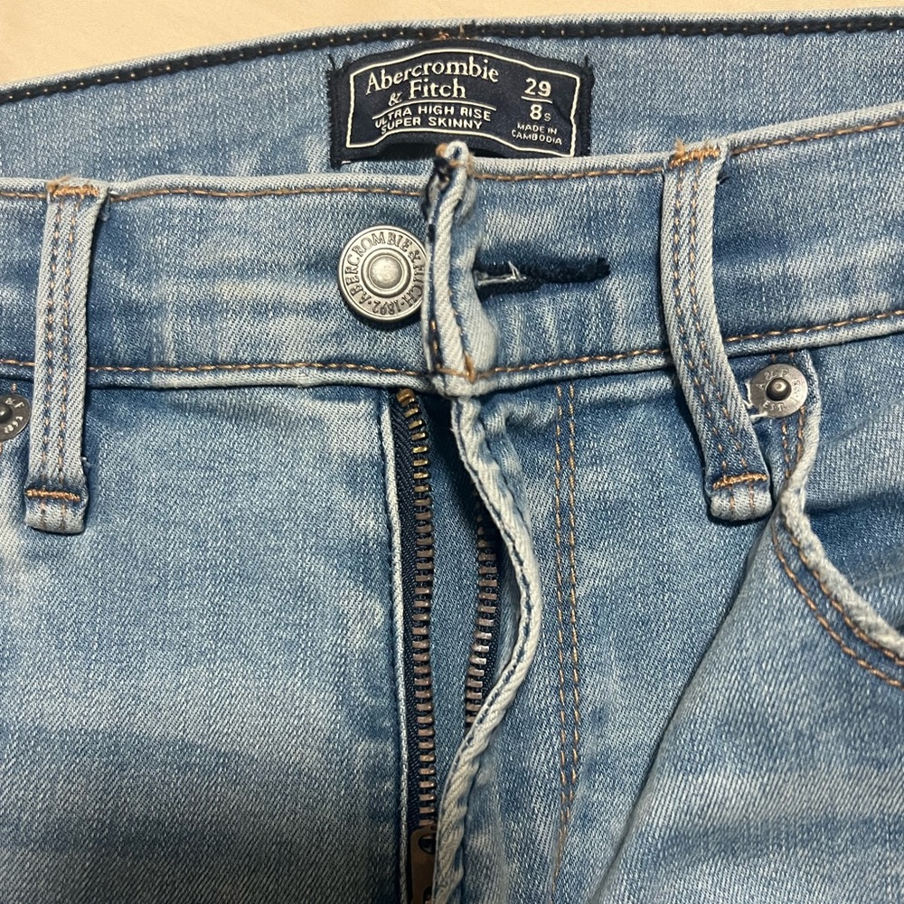 Abercrombie & Fitch Ultra High Rise Super Skinny Jeans